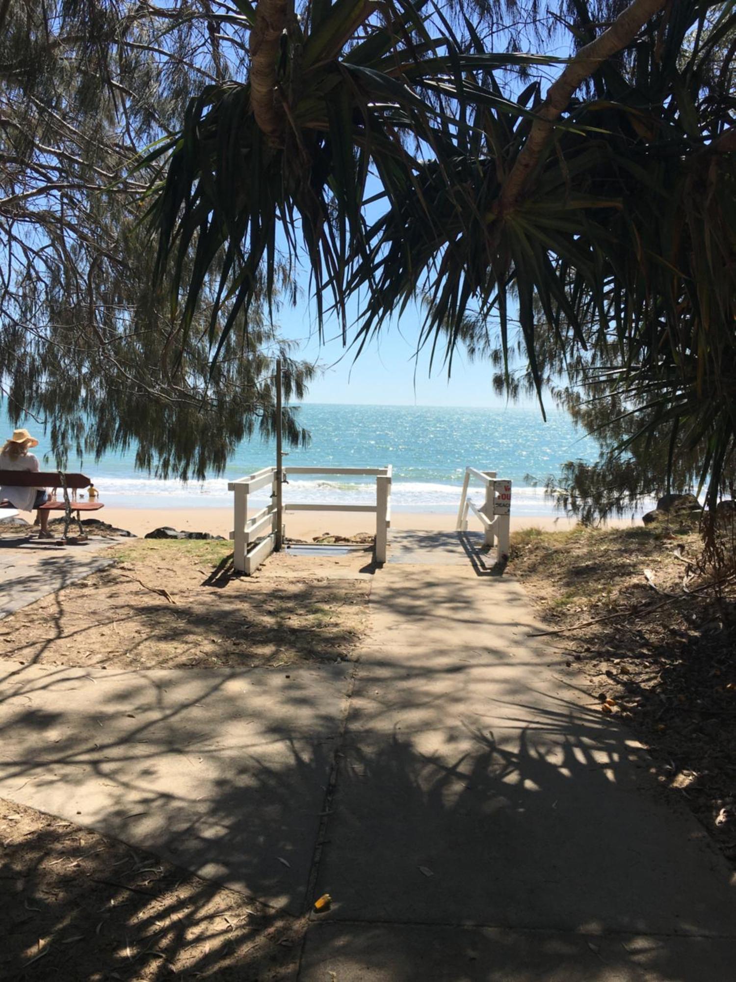 The Bay Beach Shack, Hervey Bay Eksteriør bilde